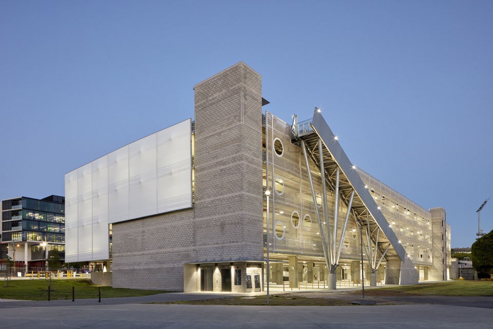 rna large animal pavilion by shane thompson architects
