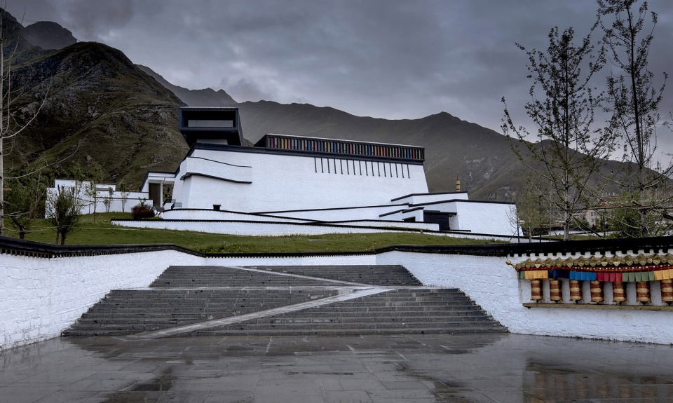 tibet intangible cultural heritage museum by shenzhen huahui design co ltd