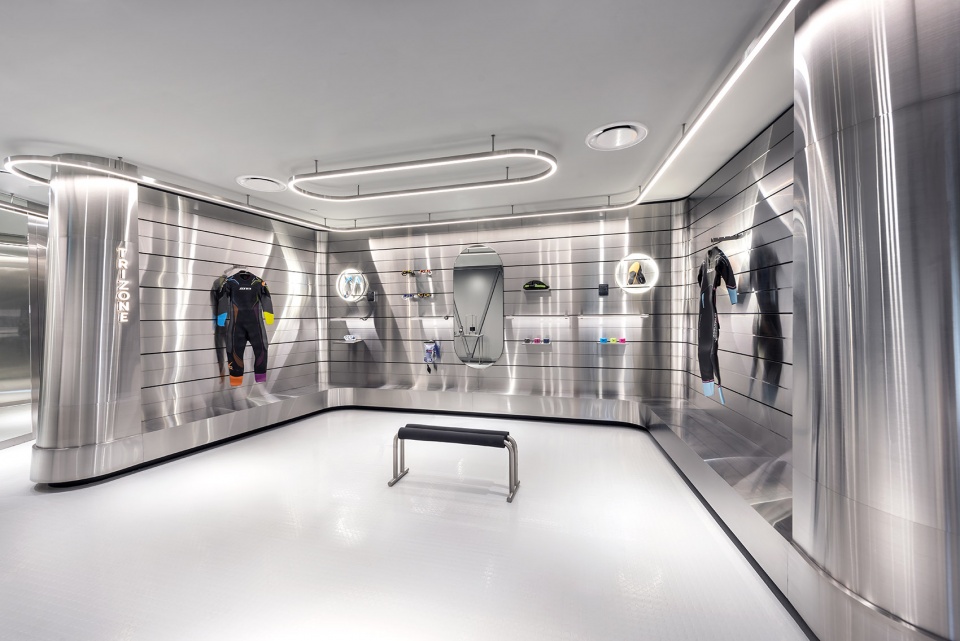 durasport retail store by ministry of design