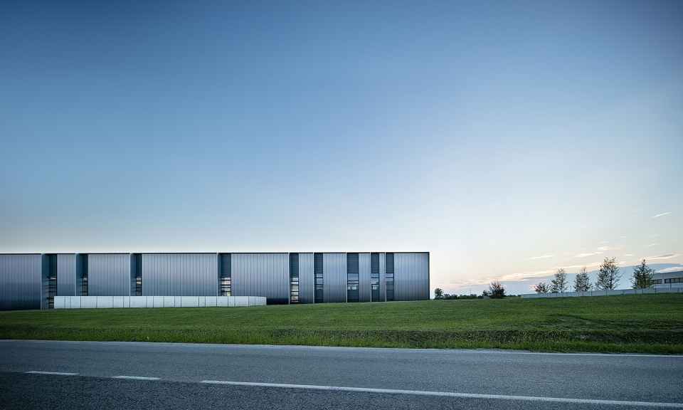 pratic 2 productive complex enlargement by geza
