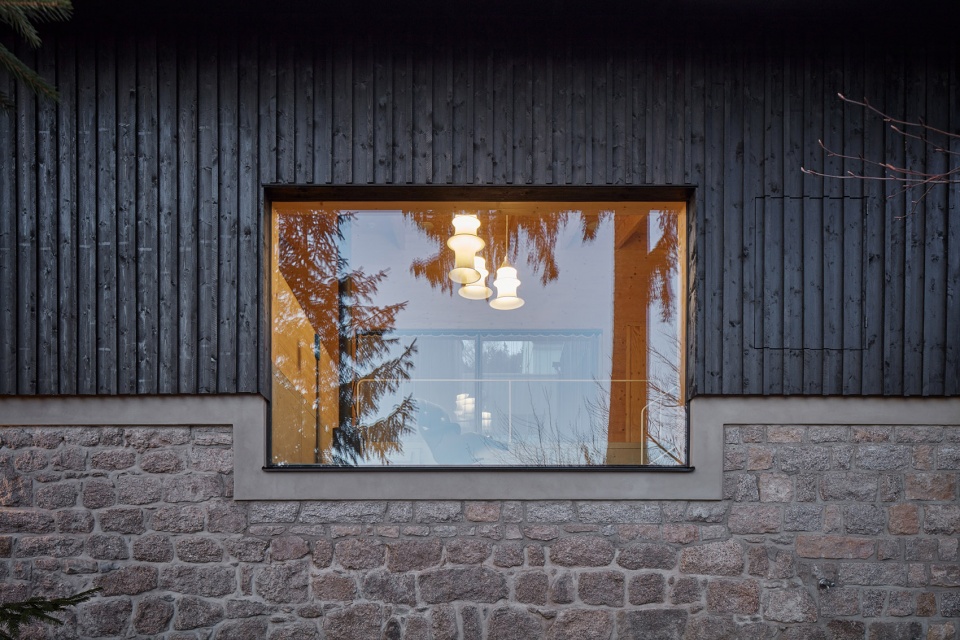 house behind the wall by mjolk architects