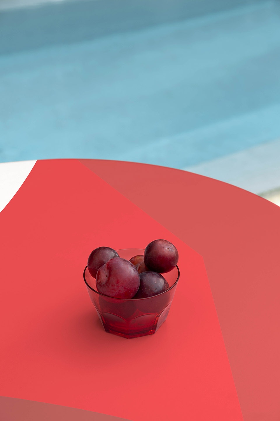 abstrakt mona tables by diabla jonatahan lawes