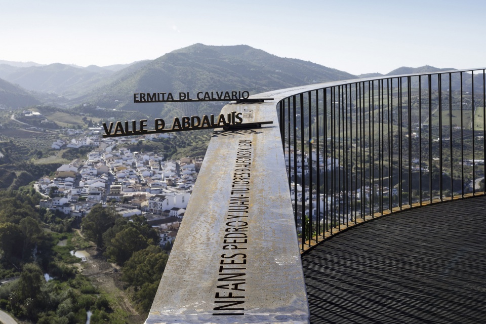 mirador 360o by waterscales arquitectos