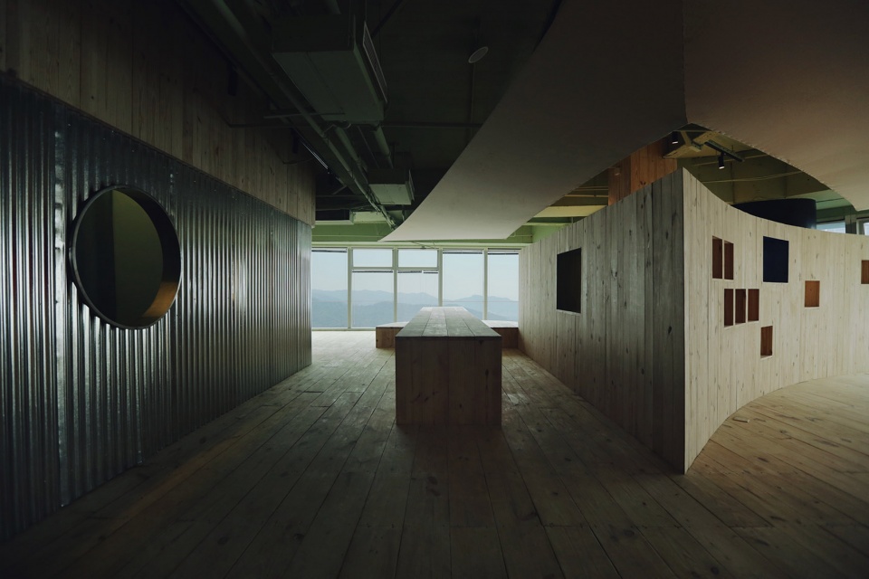 pp planet cafe in xiamen china by robot 3 studio