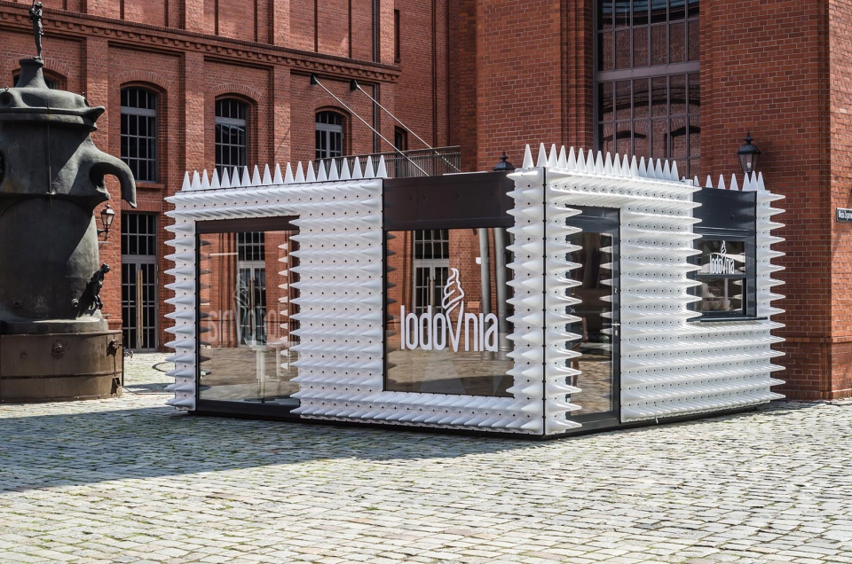 gooood archive pop up store