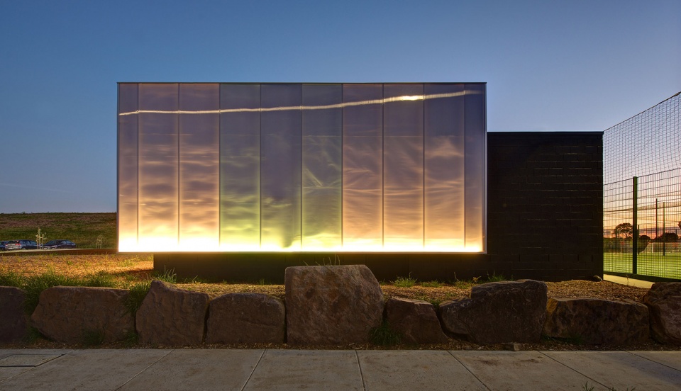 soccer5s dandenong by plus architecture