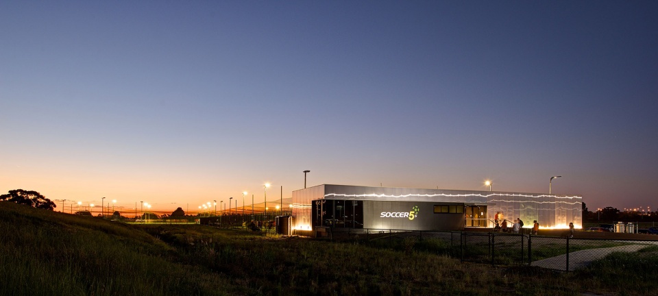 soccer5s dandenong by plus architecture