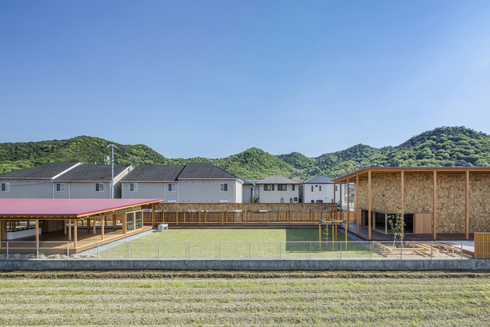 megumikai dai1bukkou nursery school by new office