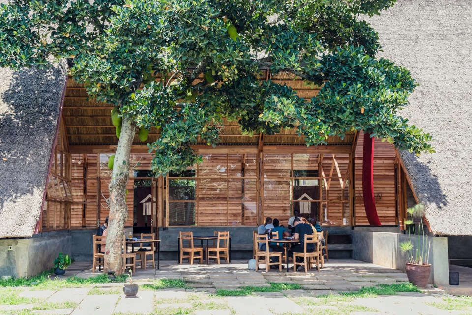 yamasen japanese restaurant by terrain architects