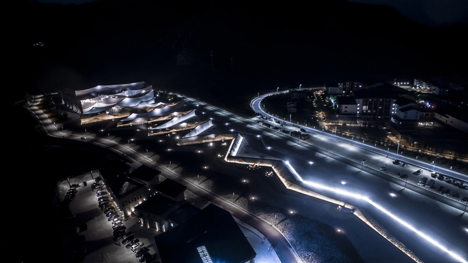 encore mount wutai theater china by biad zxd architects