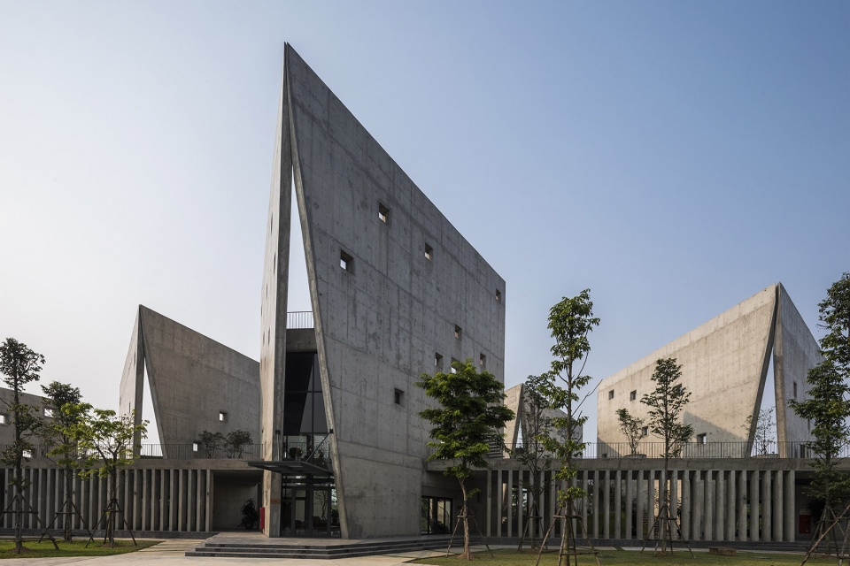 viettel offsite studio by vtn architects