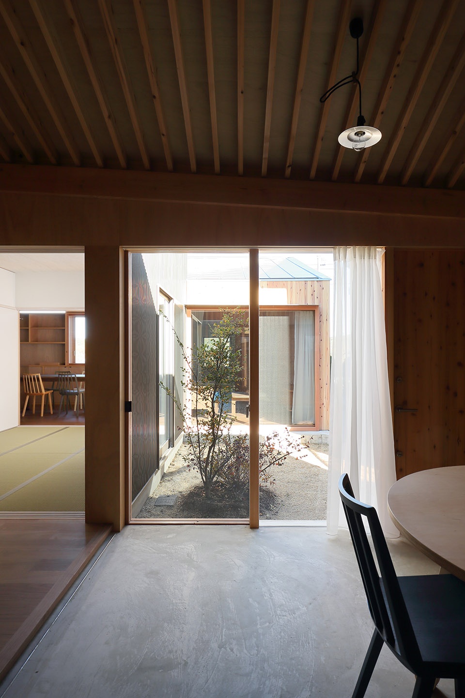 ai no ma house by maru architecture