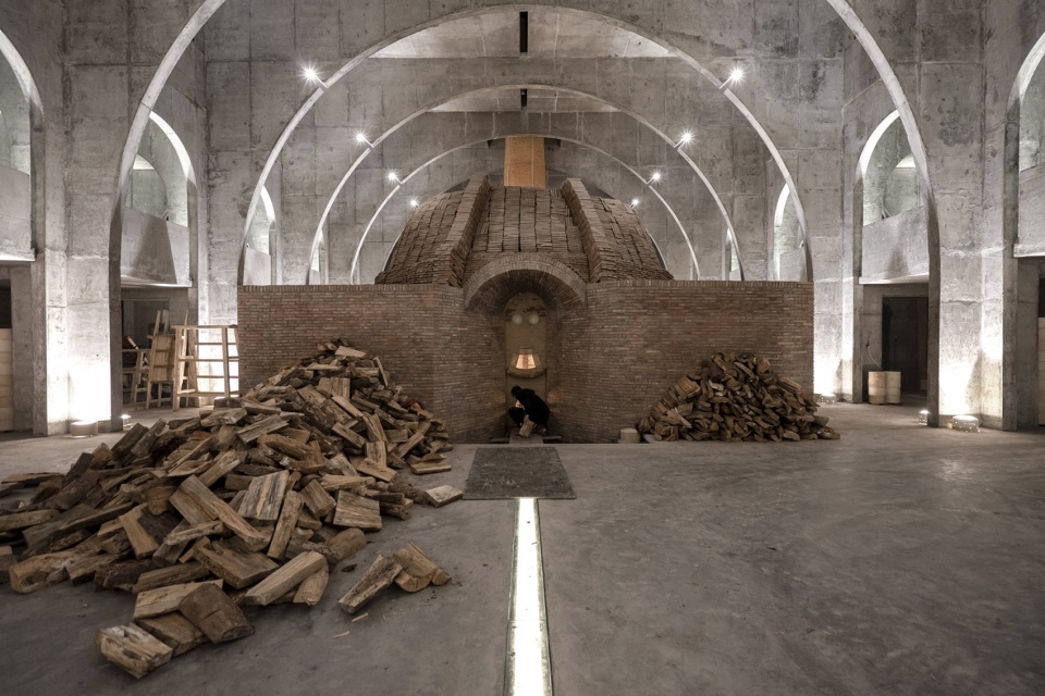 bingding wood kiln in jingdezhen china by azl architects