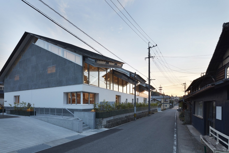 taketa municipal library by takao shiotsuka atelier