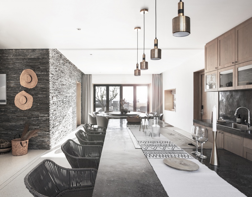 house t in qinhuangdao china by meta project