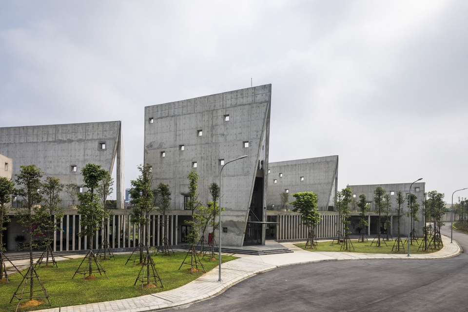 viettel offsite studio by vtn architects