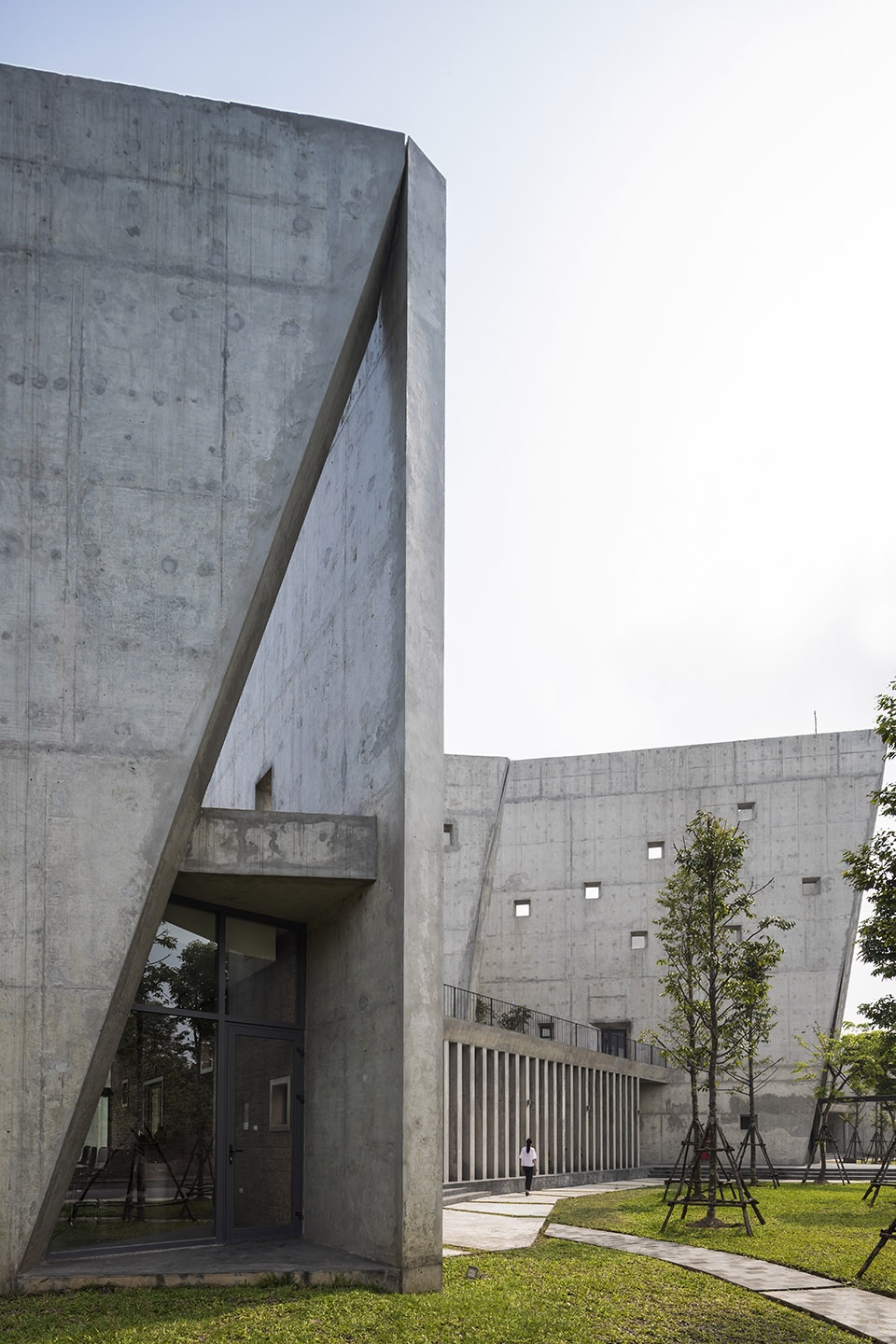 viettel offsite studio by vtn architects