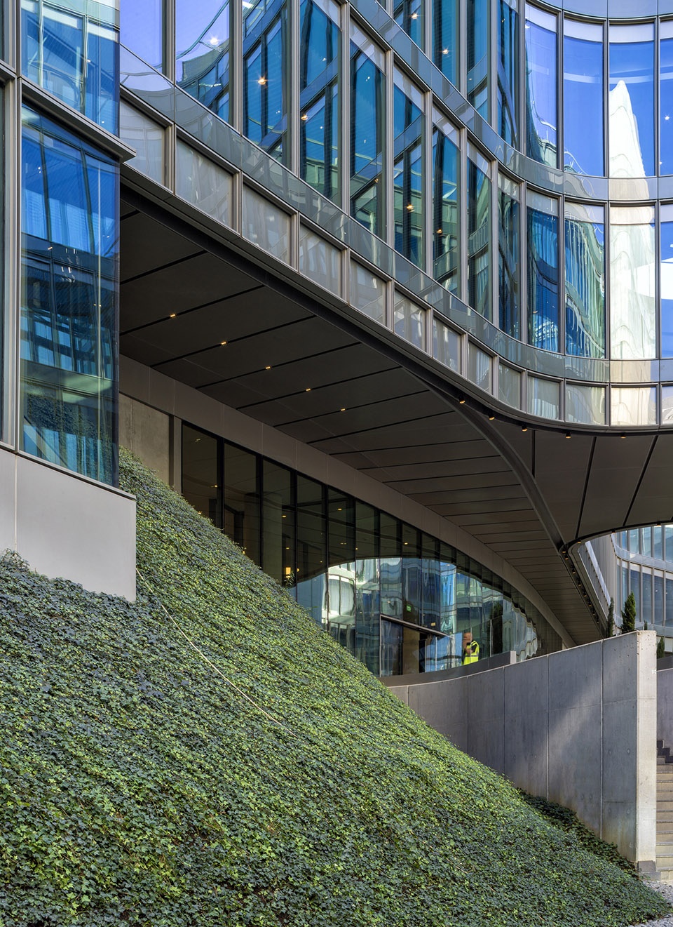 garanti bank by era architects