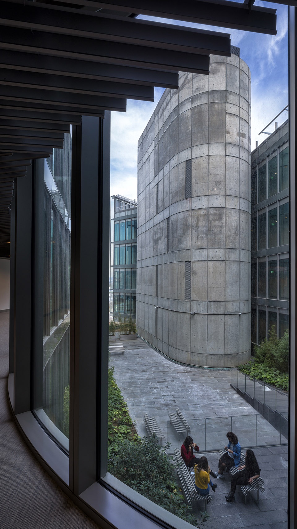 garanti bank by era architects