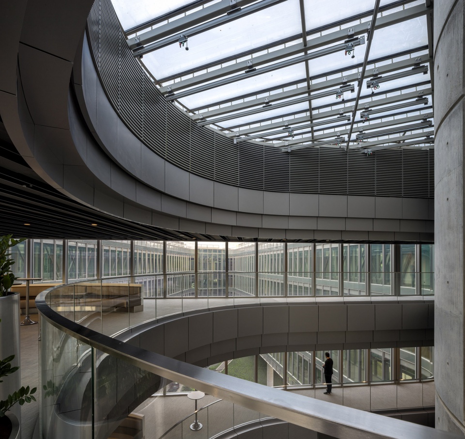 garanti bank by era architects