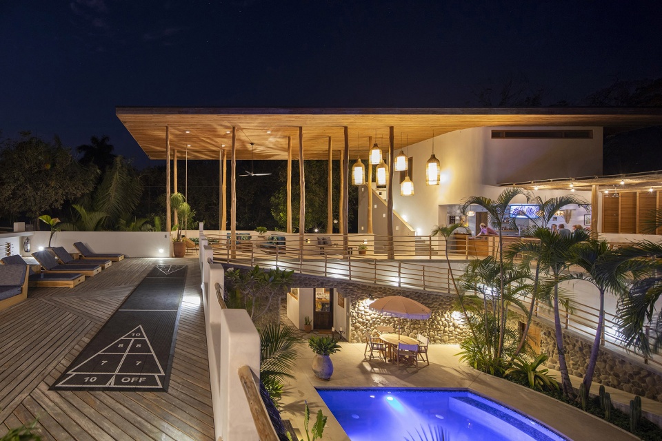nomadic hotel by salagnac arquitectos