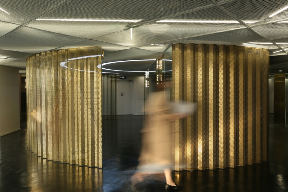 queen photo studio refurbishment by ntype