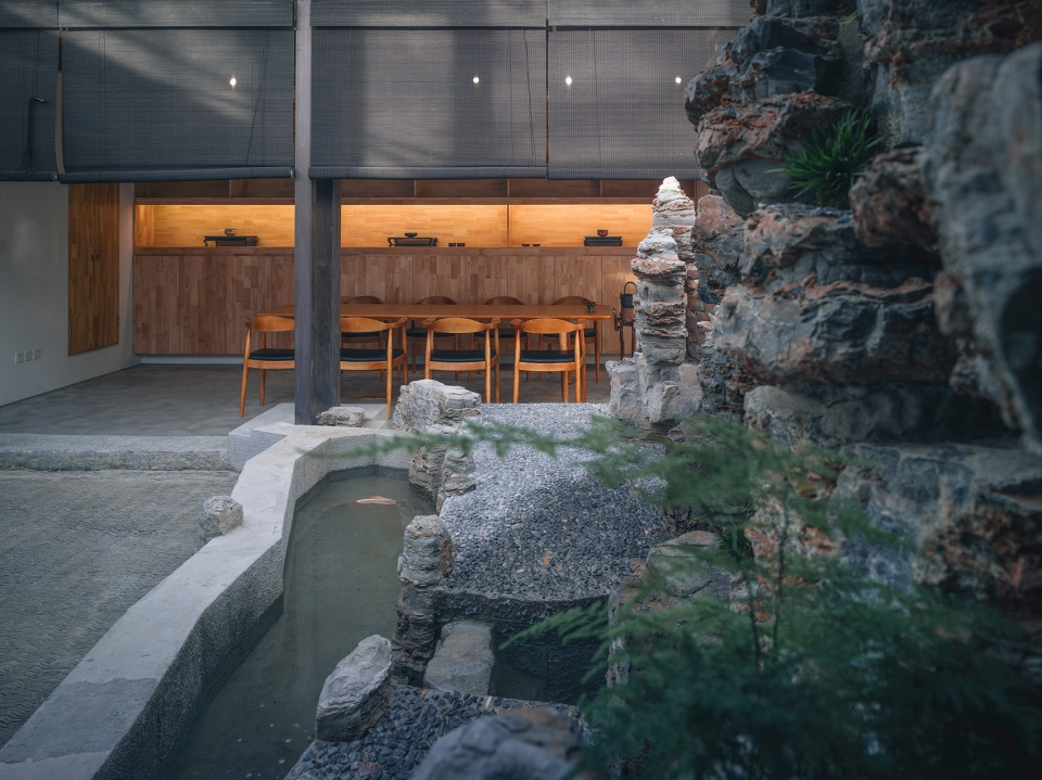 phoenix tree garden by atelier zz