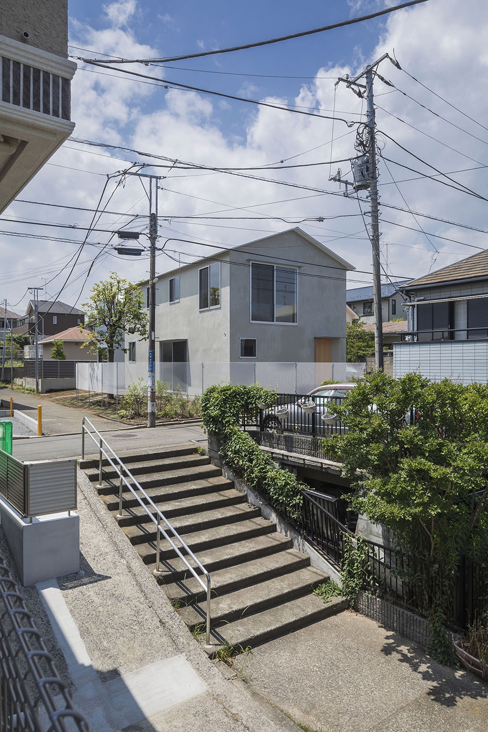 house in hakuraku by tato architects