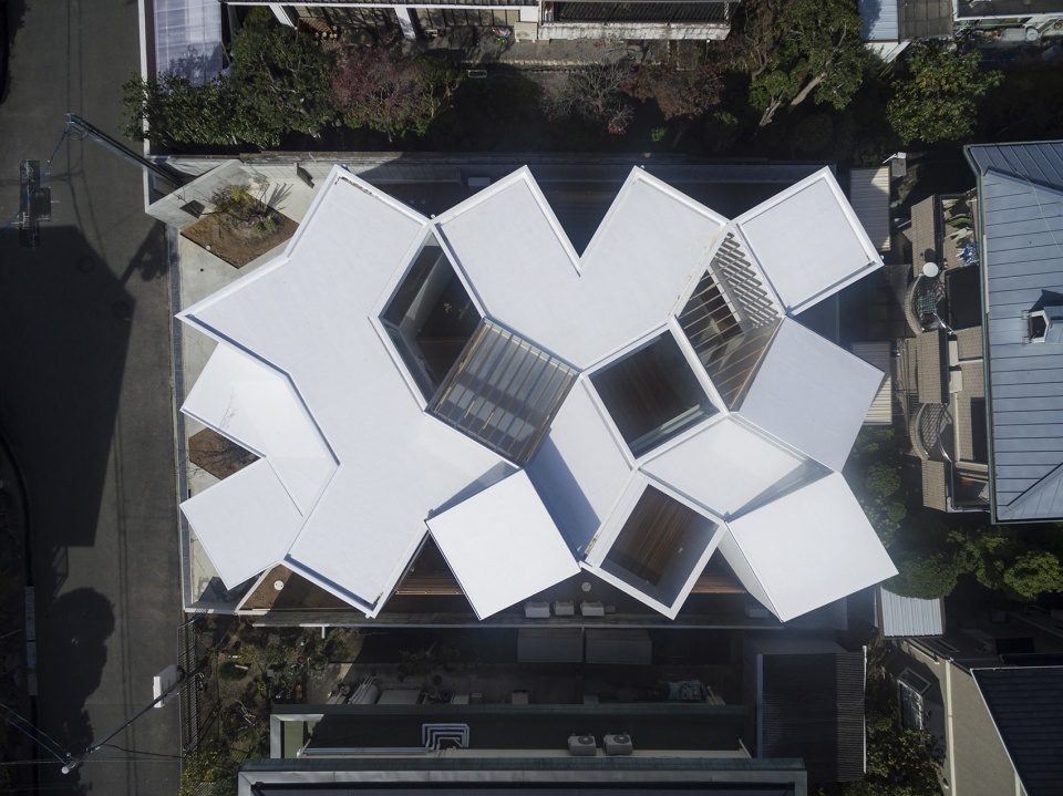 house in hokusetsu by tato architects