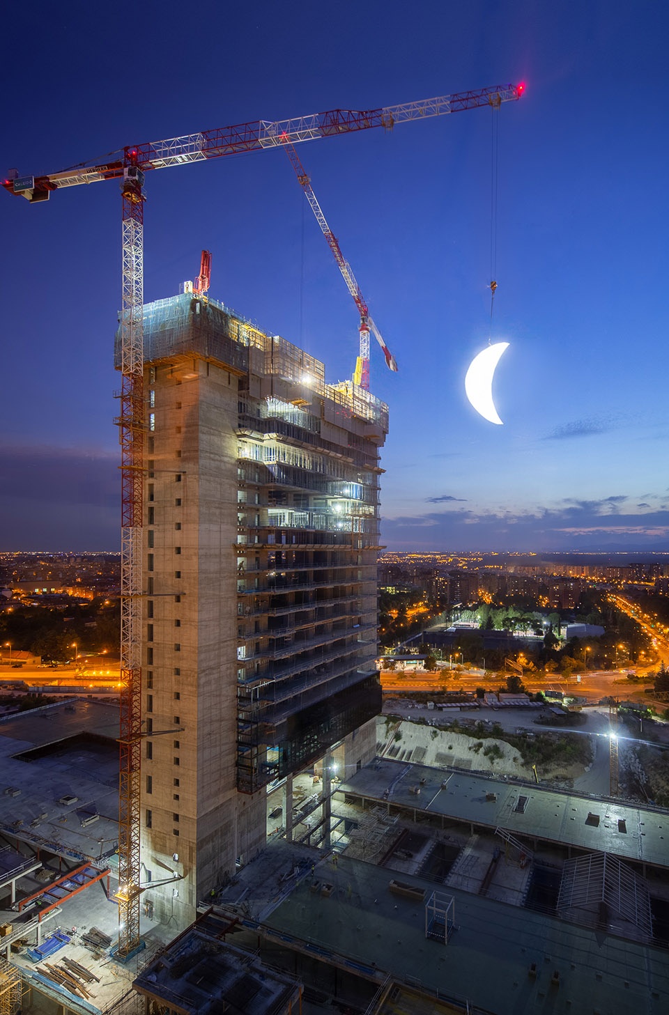 moon urban art by spy
