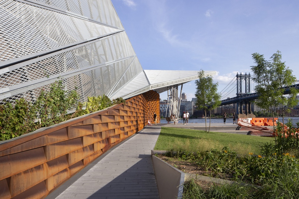 pier 35 by shop architects ken smith landscape architect