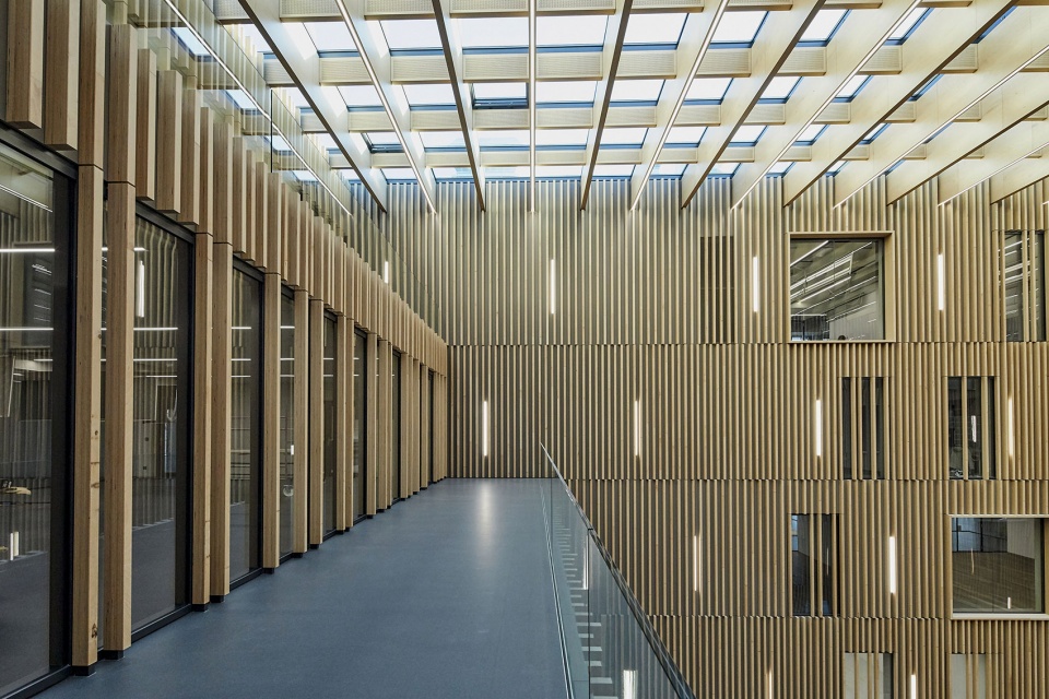 scott sports new headquarters by ittenbrechbuhl