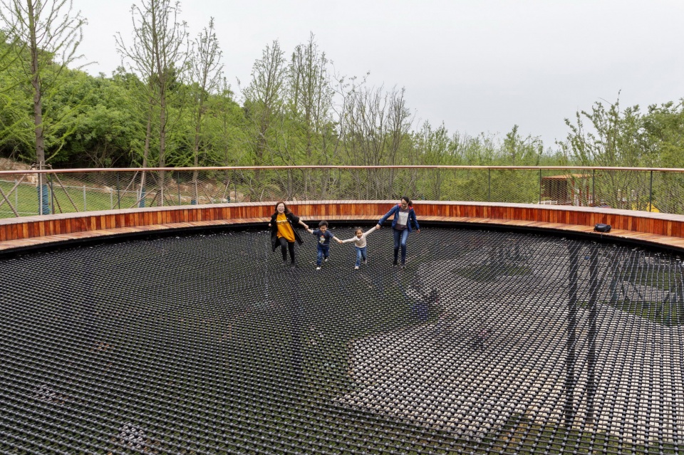 nanjing tangshan quarry park china by zt studio