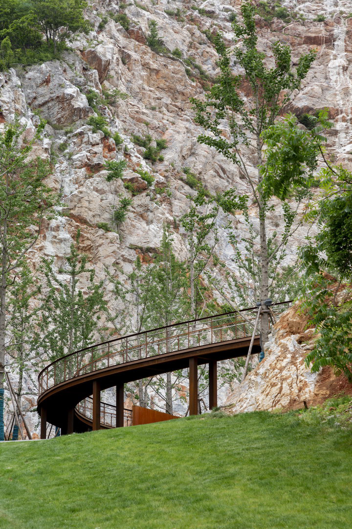 nanjing tangshan quarry park china by zt studio