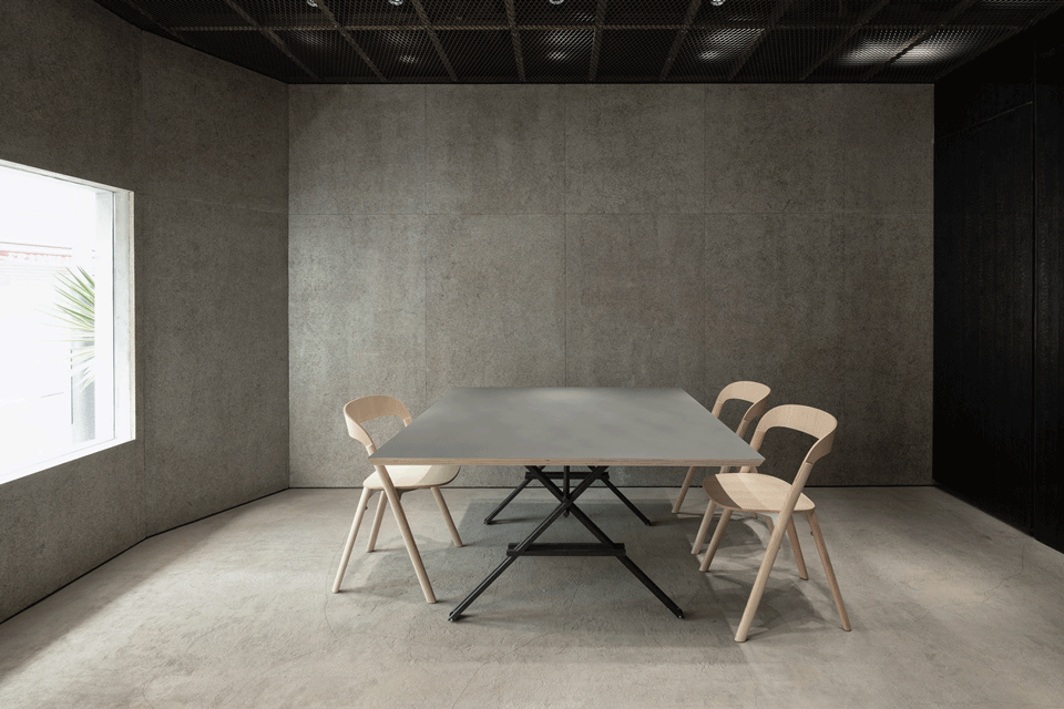 renovation of a retail space in tokyo by kosaku matsumoto