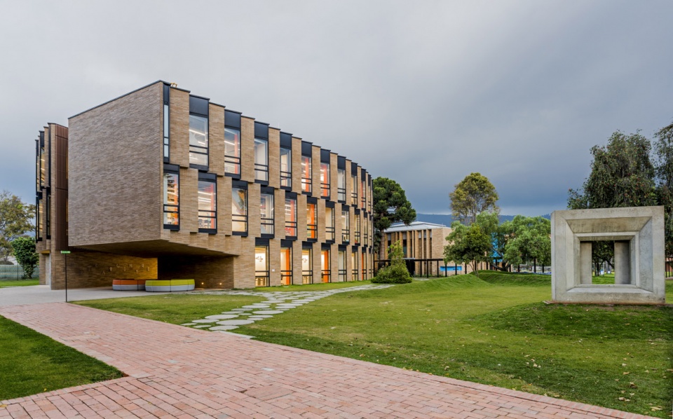 eureka centre by taller de arquitectura de bogota