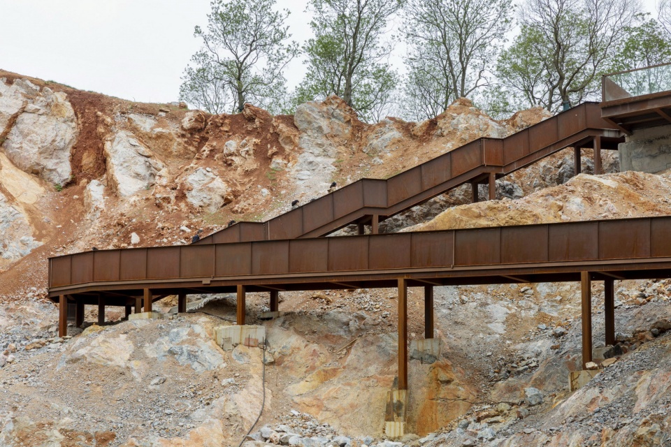 nanjing tangshan quarry park china by zt studio