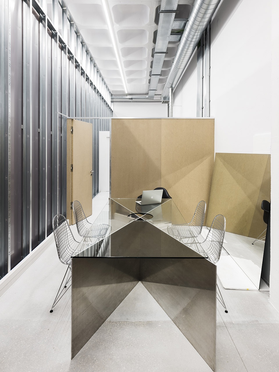 tem plate concept store by gonzalez haase aas
