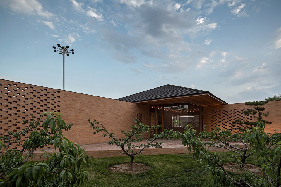 courtyard villa in tangshan china by archstudio