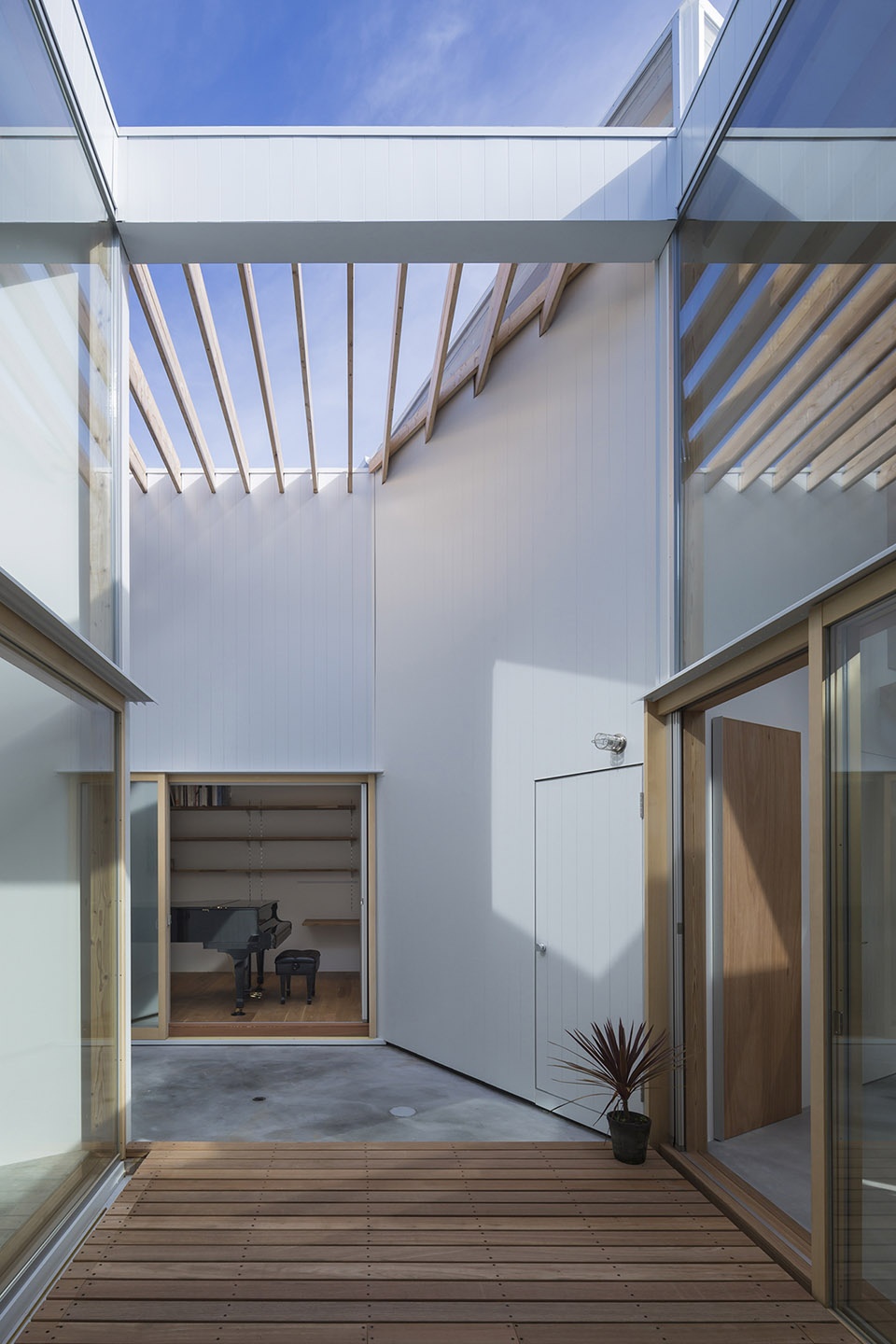 house in hokusetsu by tato architects