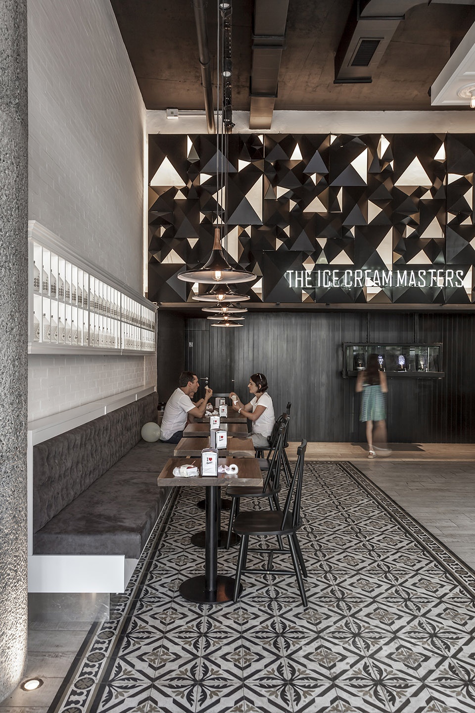 luccianos olivos by hitzig militello architects