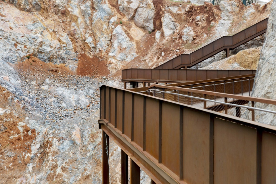 nanjing tangshan quarry park china by zt studio