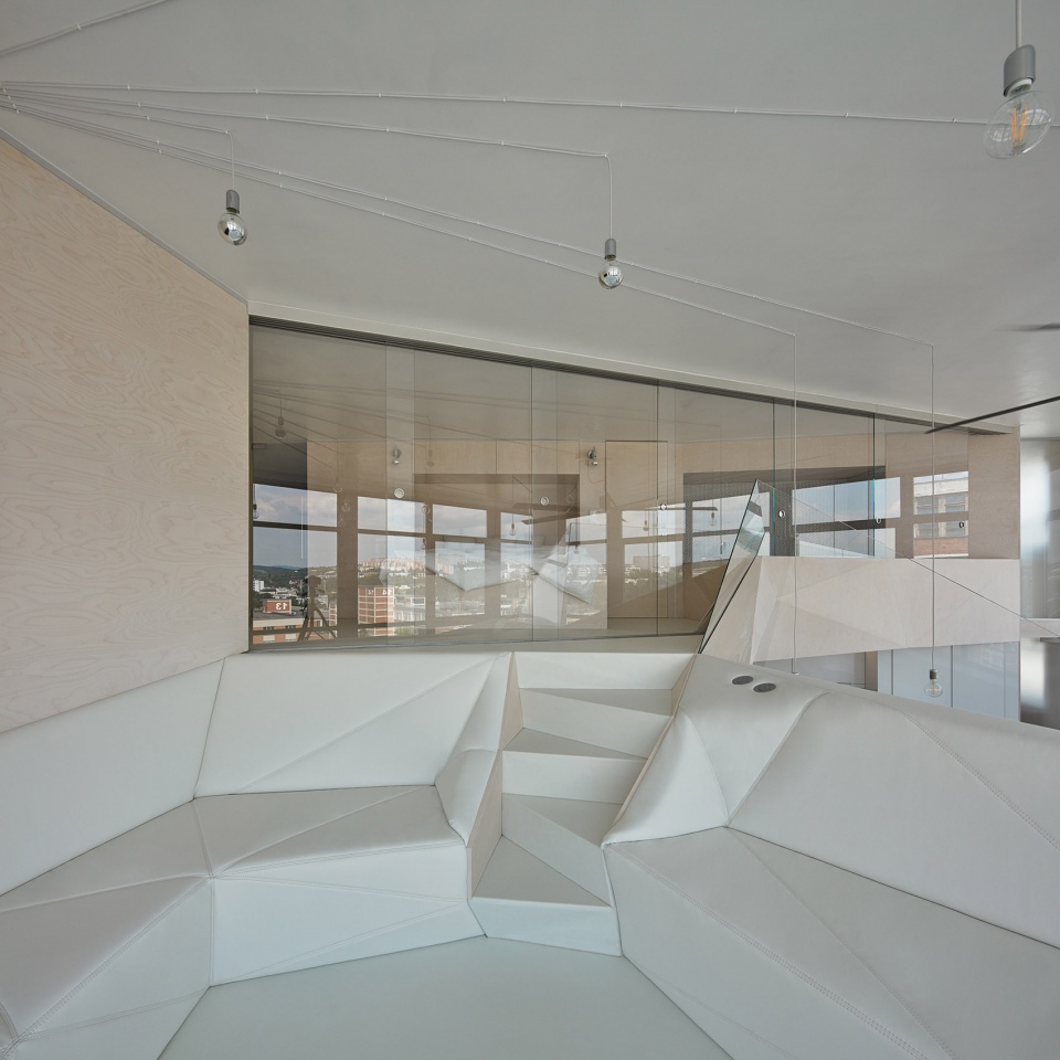 loft 32 zlin by petrjandabrainwork