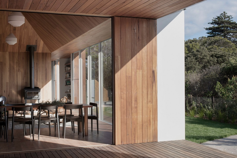 point lonsdale house by edition office