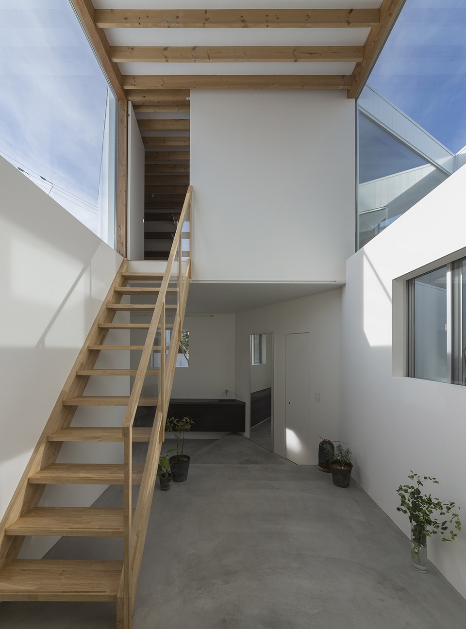 house in hokusetsu by tato architects