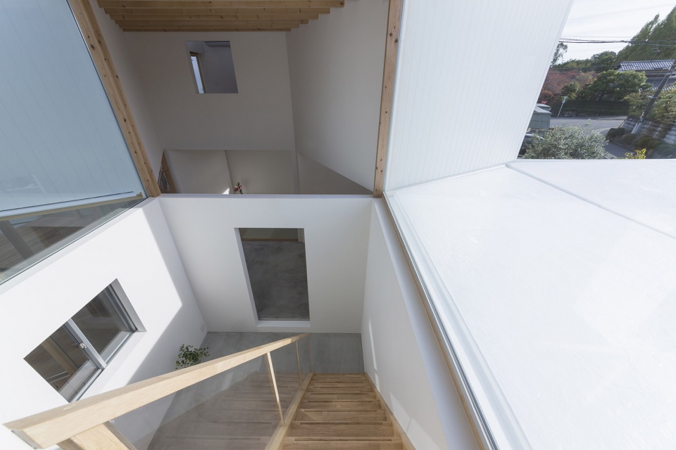 house in hokusetsu by tato architects