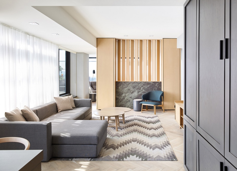 andaz hotel by neuf architects