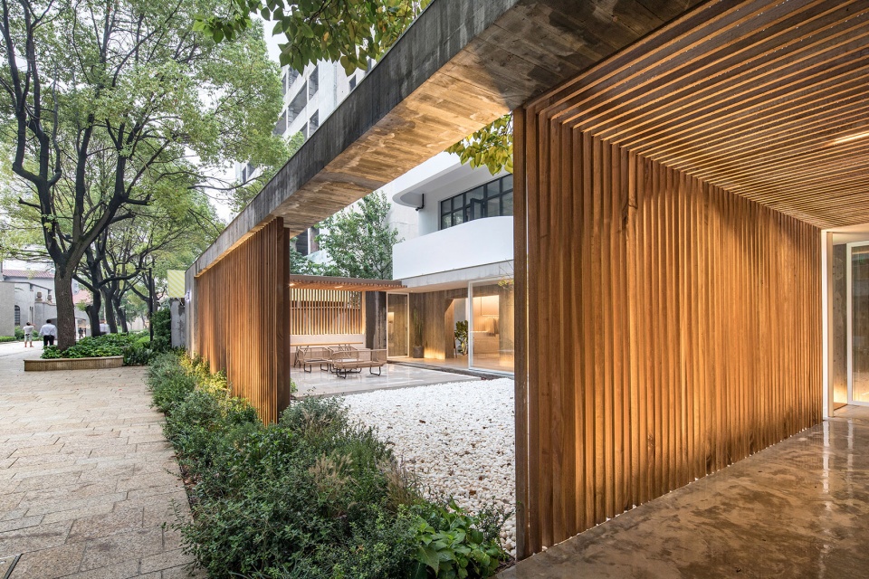 an urban retreat for emme china by lukstudio