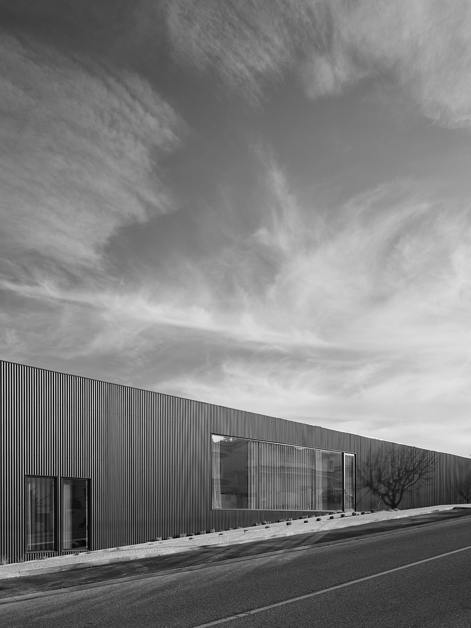 expansion construction works of the ansiao fire fighters headquarters by bruno dias arquitectura luis ventura arquitectura