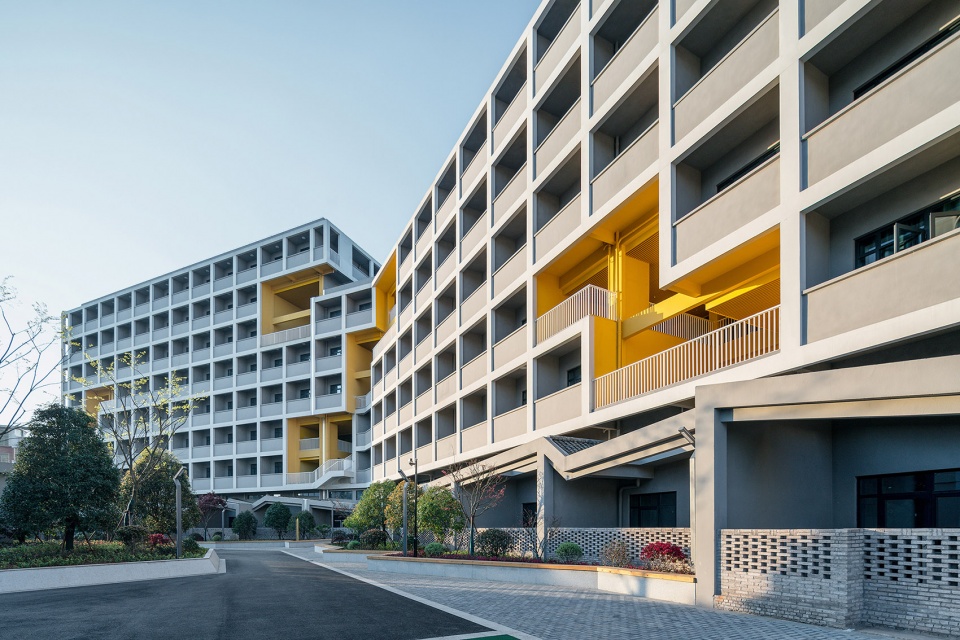 yiwu foreign languages school china by lycs architecture